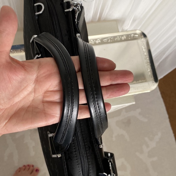 High end luxurious Moonsus laptop bag - Picture 10 of 17